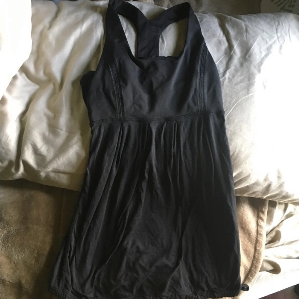Lululemon top 4